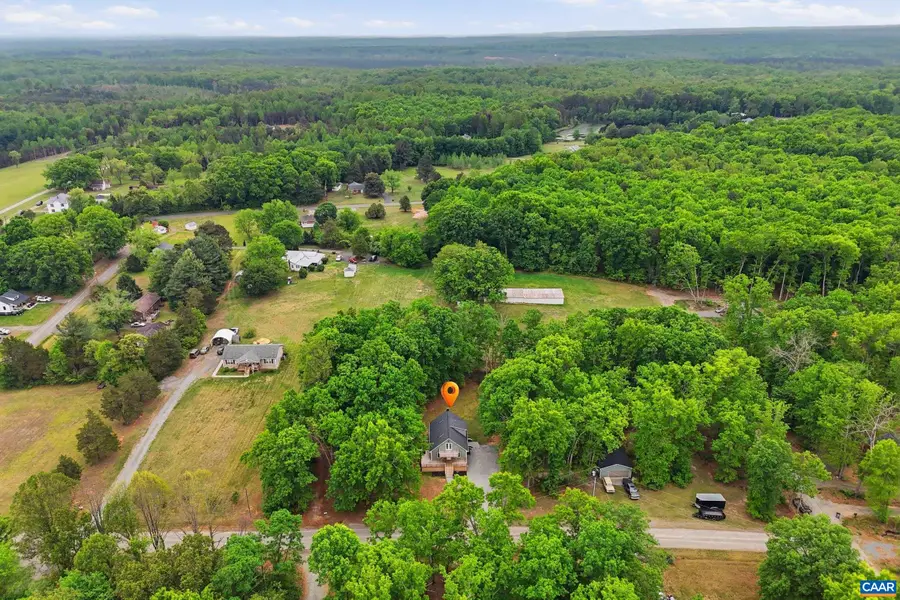 701 9th St W, Mineral, VA 23117 - #2