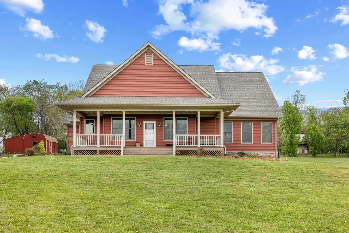 2390 Tinkling Spring Rd, Stuarts Draft, VA 24477 - #1