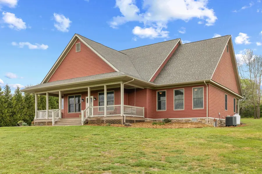 2390 Tinkling Spring Rd, Stuarts Draft, VA 24477 - #3