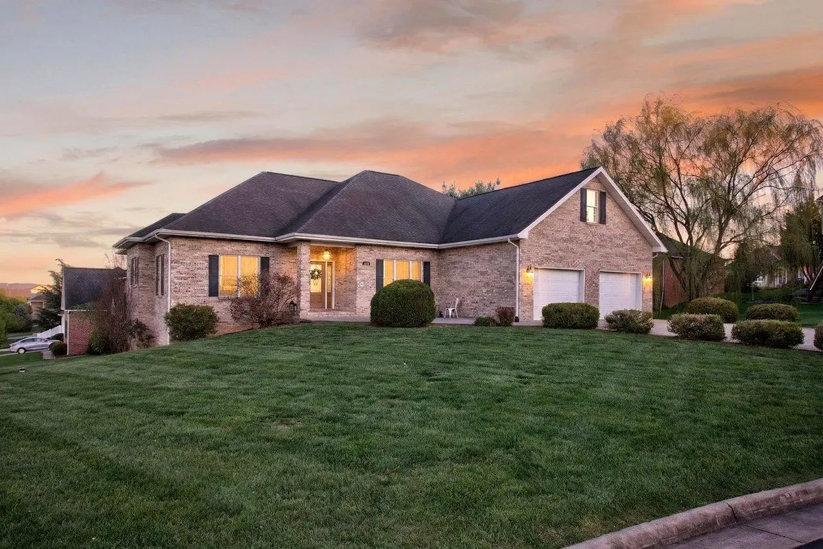 320 Joyce Dr, Bridgewater, VA 22812 - #1