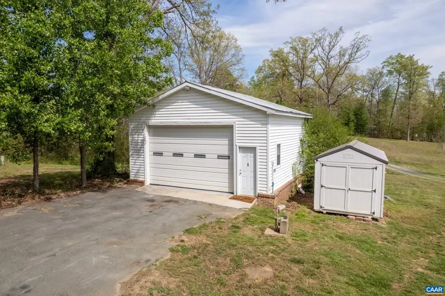 4973 Richmond Rd, Keswick, VA 22947 - #2
