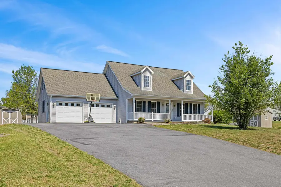 98 Woodside Dr, Waynesboro, VA 22980 - #2