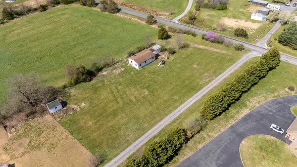 14506 Travis Ln, Fulks Run, VA 22830