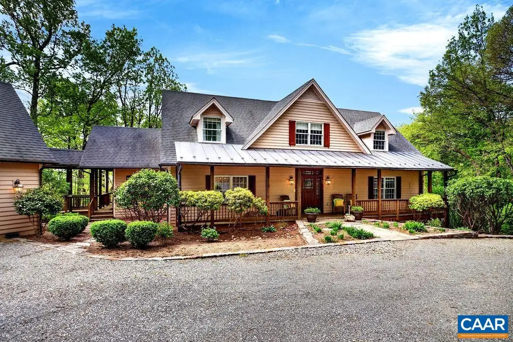 1059 Bryant Mountain Rd, Roseland, VA 22967 - #1