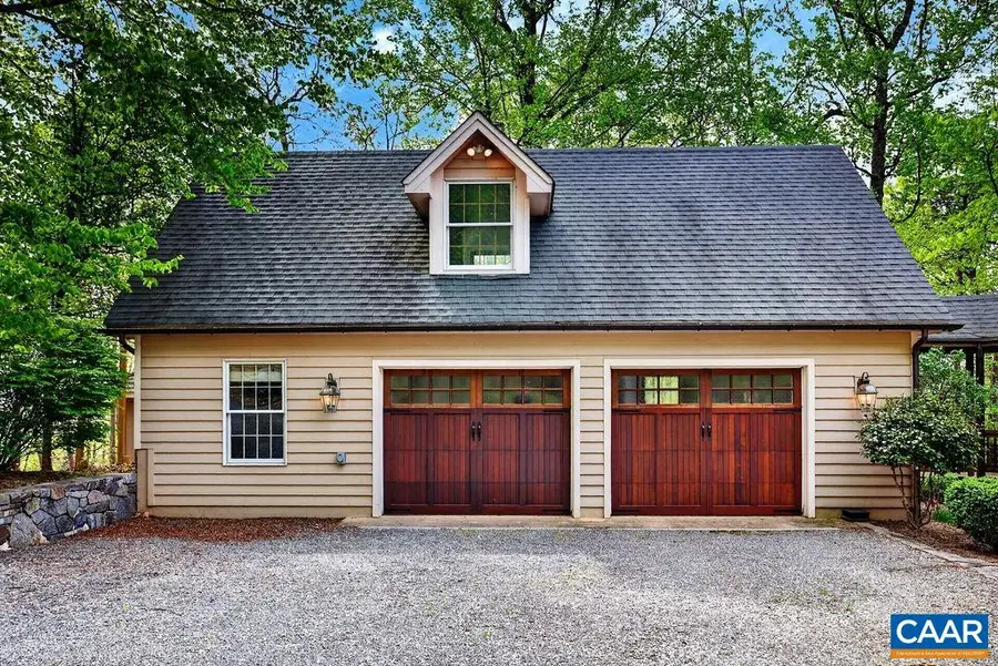 1059 Bryant Mountain Rd, Roseland, VA 22967 - #3