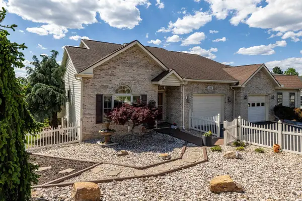 2262 Lake Terrace Dr, Harrisonburg, VA 22802