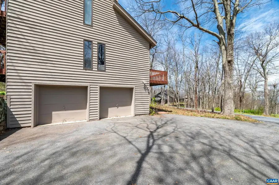 44 East Catoctin Dr, Wintergreen Resort, VA 22967 - #2