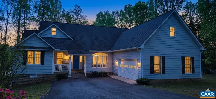 4410 Windsor Lake Dr, Louisa, VA 23093 - #2