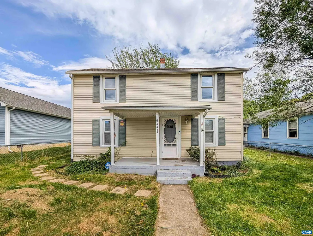 944 Forest Ave N, Waynesboro, VA 22980 - #1