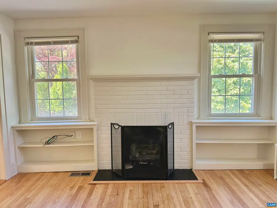 1732 West Main St, Waynesboro, VA 22980 - #3