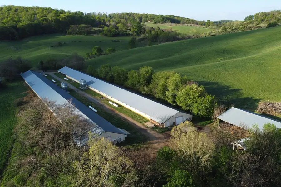 189 Oak Ridge Ln, Staunton, VA 24401 - #3