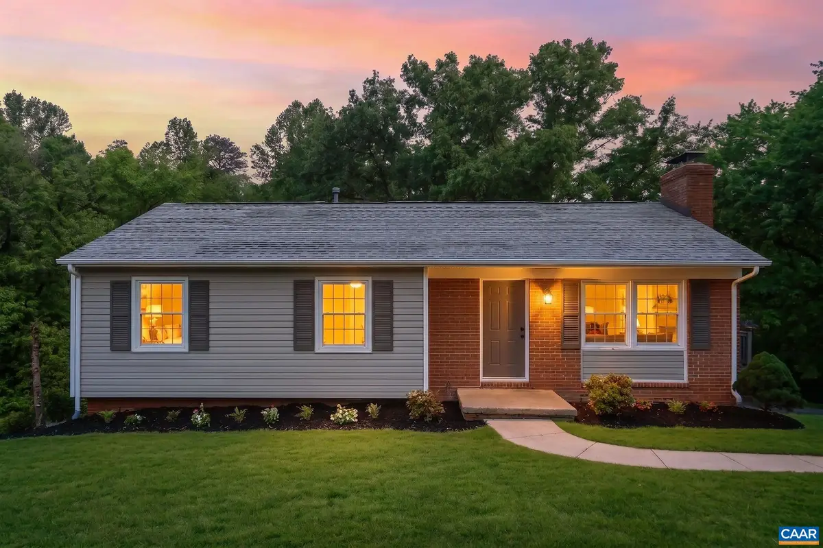 2208 Banbury St, Charlottesville, VA 22901 - #1