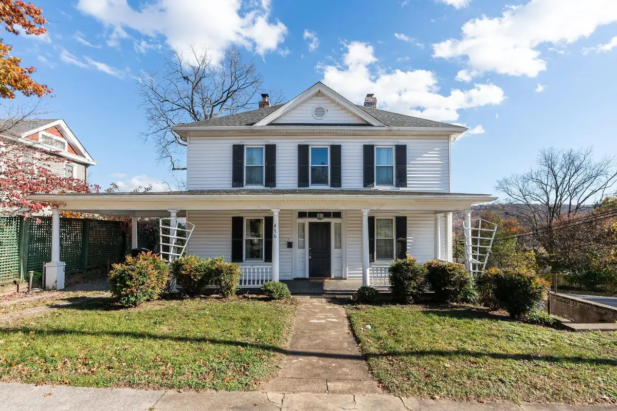 476 Walnut Ave, Waynesboro, VA 22980 - #1