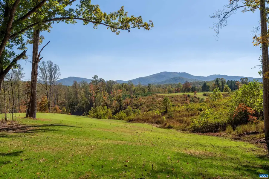 7337-4B Dick Woods Rd, Afton, VA 22920 - #3