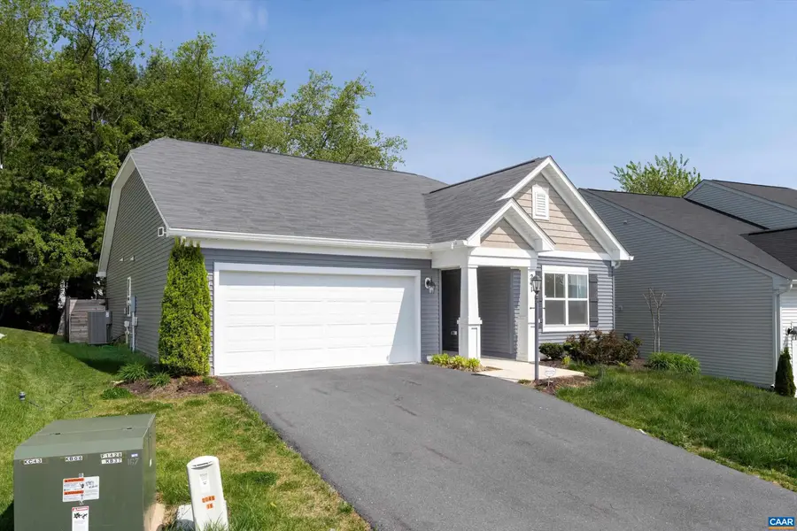 241 Vine St, Waynesboro, VA 22980 - #3