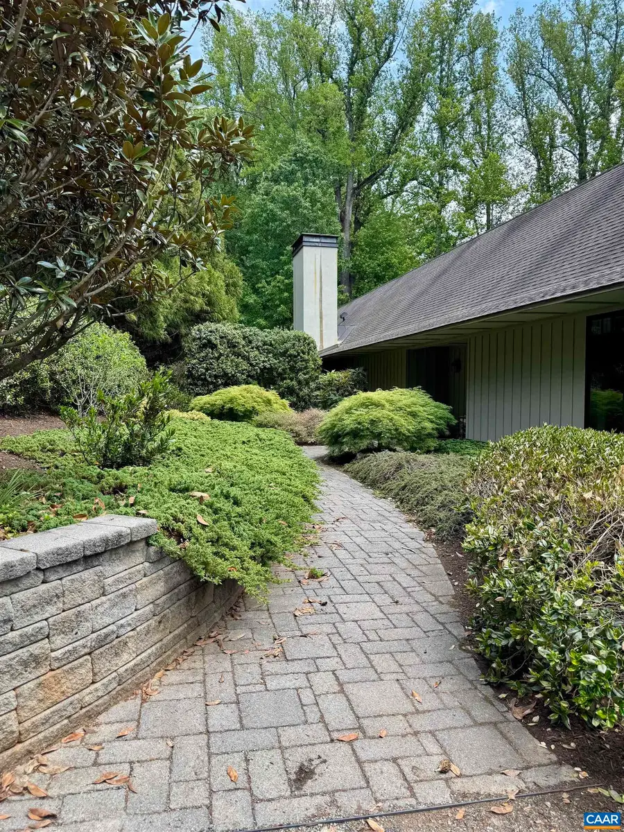 889 Old Garth Rd, Charlottesville, VA 22901 - #2
