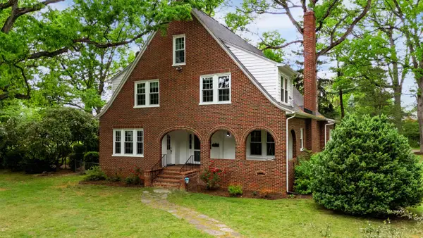 557 Ellison Ln S, Waynesboro, VA 22980
