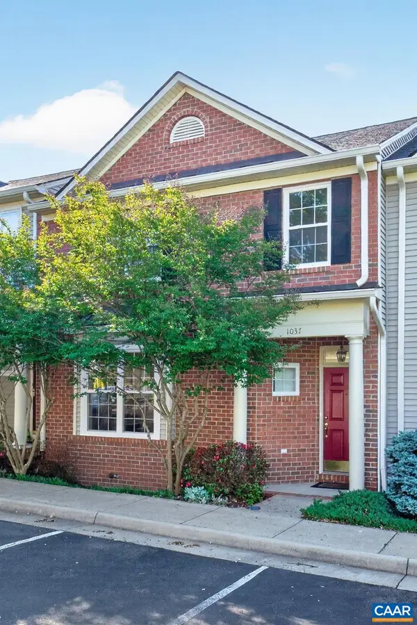 1037 Somer Chase Ct, Charlottesville, VA 22911
