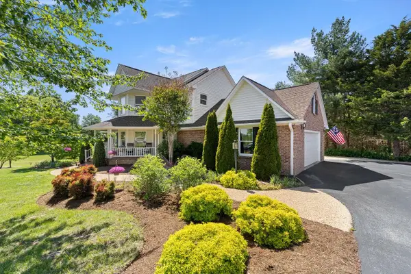 269 Baldwin Ln, Staunton, VA 24401