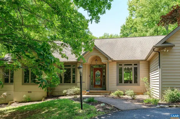 458 Fieldstone Dr, Keswick, VA 22947