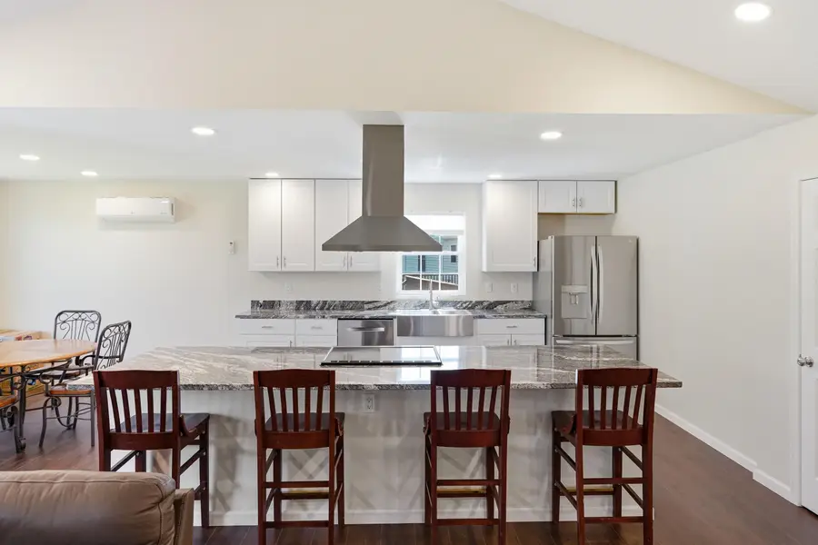 672 Elm St, Broadway, VA 22815 - #3