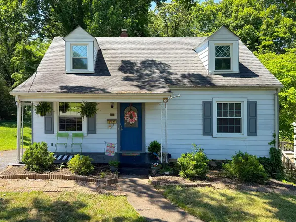 1133 Lindsay St, Lynchburg, VA 24502
