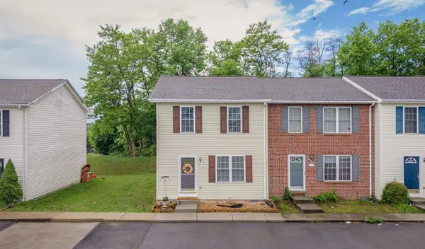 214 Kadies Ln, Edinburg, VA 22824