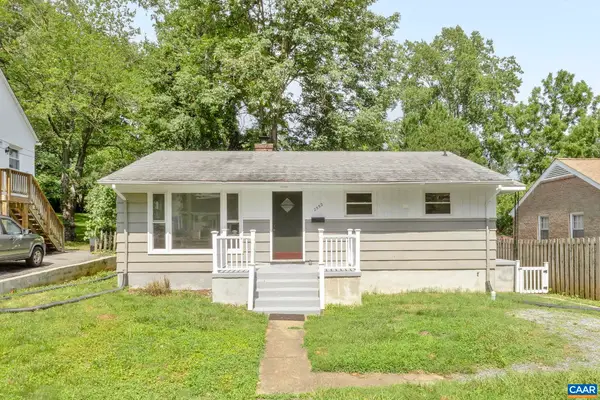 2552 Woodland Dr, Charlottesville, VA 22903
