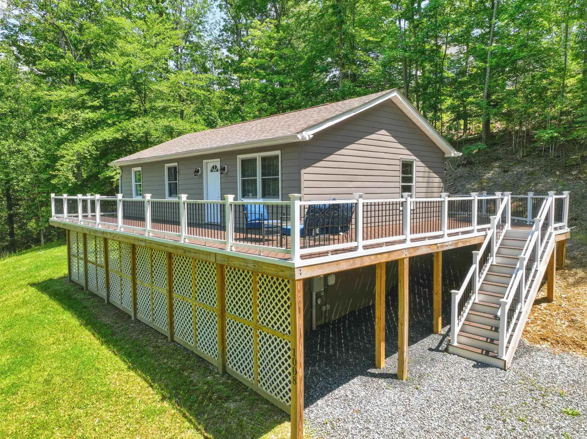 1008 Oregon Hollow Rd, Linden, VA 22642 - #1