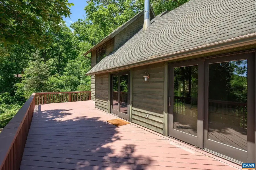 394 Pasturegate Ln, Stanardsville, VA 22973 - #3