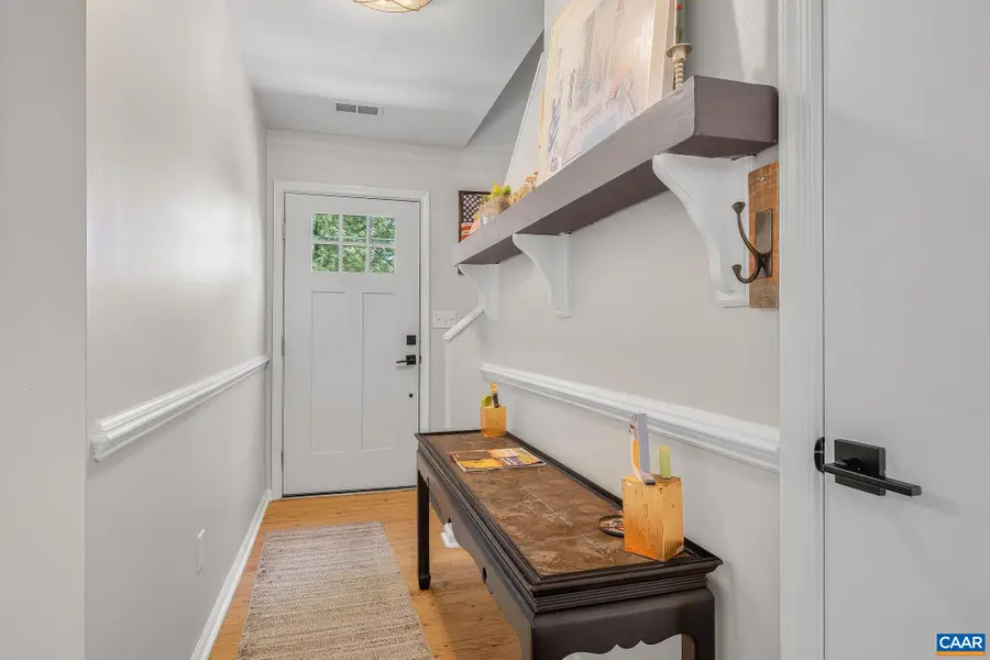 616 Brown St, Charlottesville, VA 22903 - #3