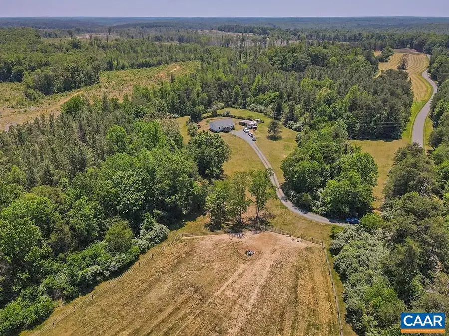 4336 Hells Bend Rd, Palmyra, VA 22963 - #3