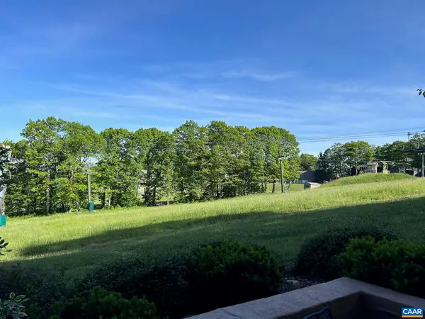 905 Diamond Hill, Roseland, VA 22967