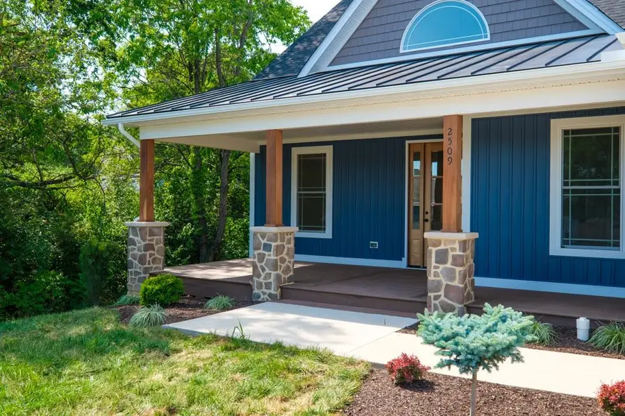 2509 Forest Dr, Waynesboro, VA 22980 - #3