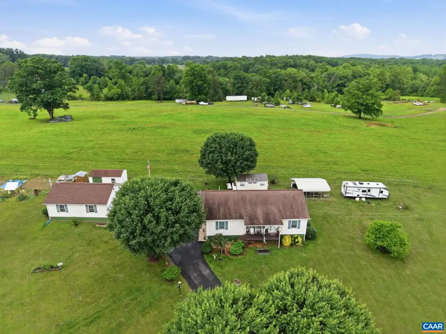 9402 Cedar Hollow Rd, Unionville, VA 22567 - #3