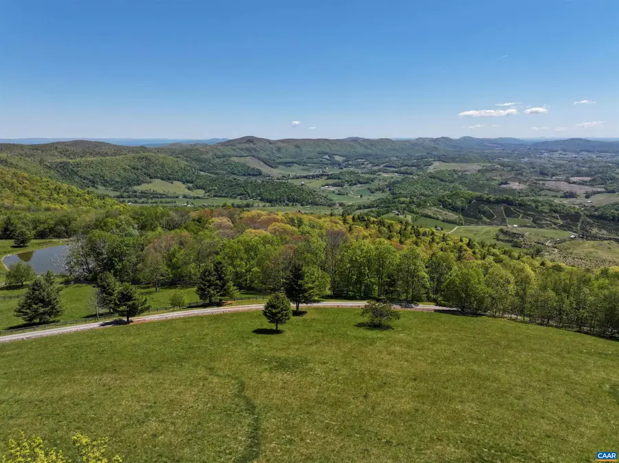 1064 Frazier Ln, Elk Creek, VA 24326 - #3