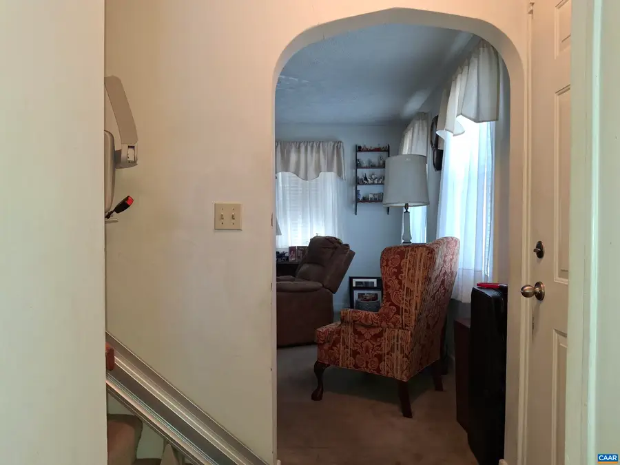 346 Port Republic Rd, Waynesboro, VA 22980 - #3