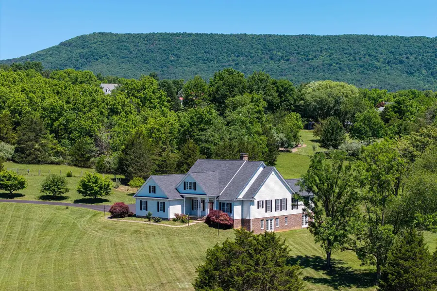 128 Fairview Cir, Woodstock, VA 22664 - #2