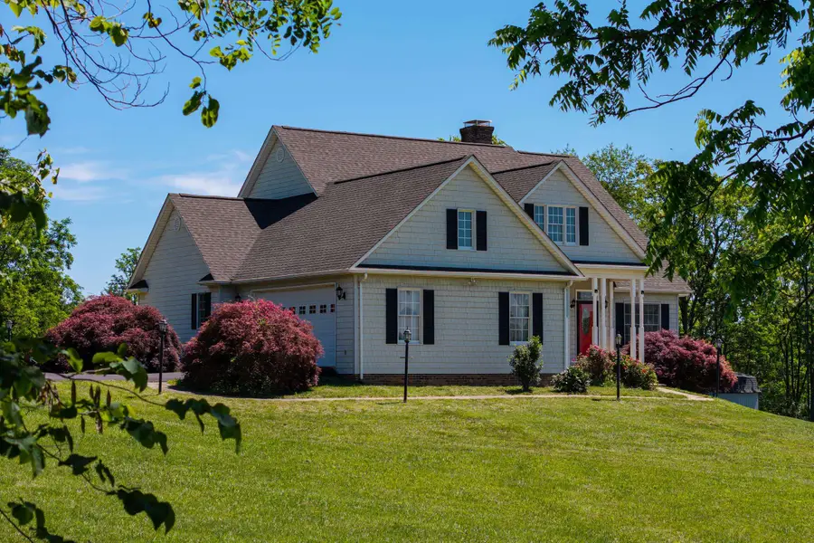 128 Fairview Cir, Woodstock, VA 22664 - #3
