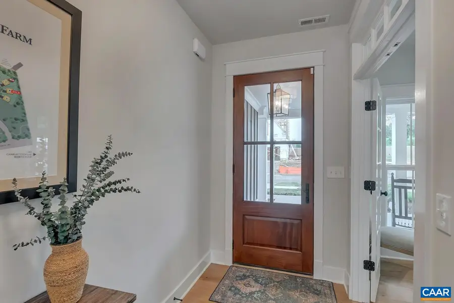 41 Borthwick St, Crozet, VA 22932 - #2