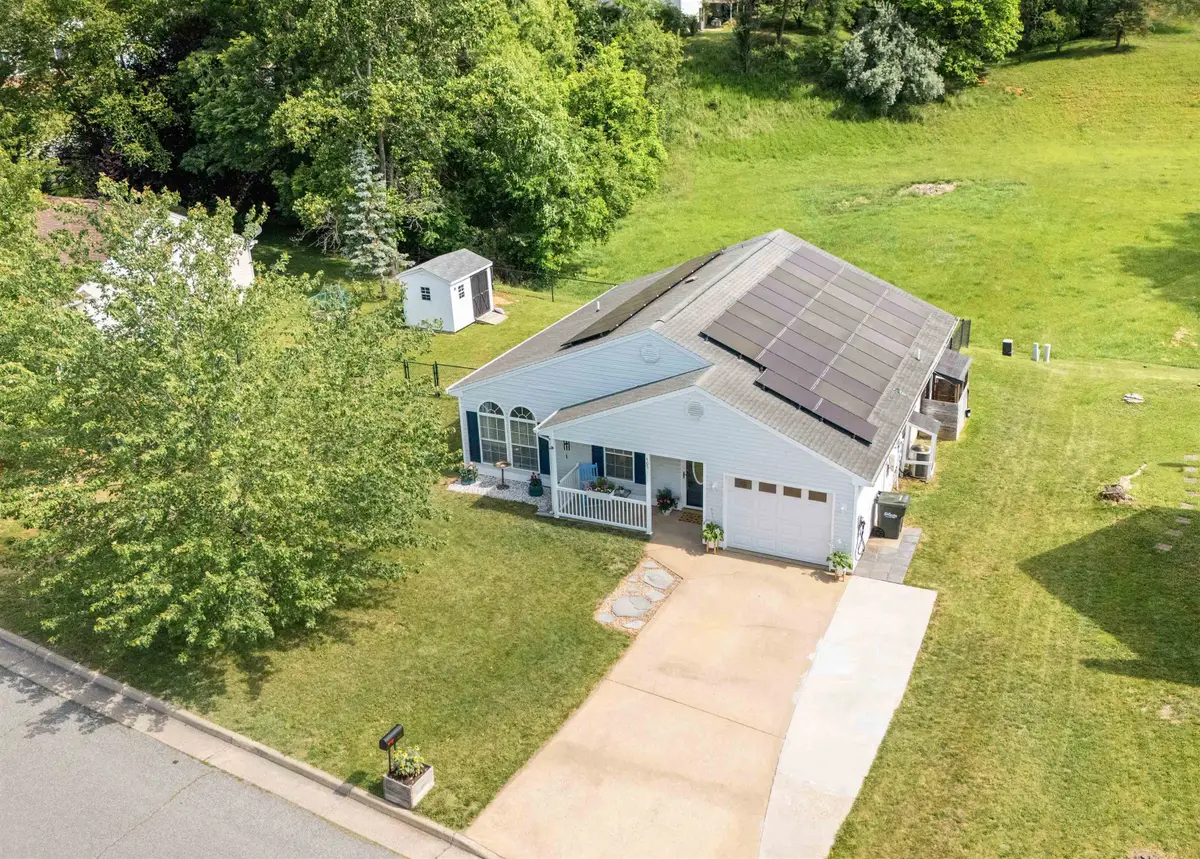 405 Greenwood Rd, Staunton, VA 24401 - #1