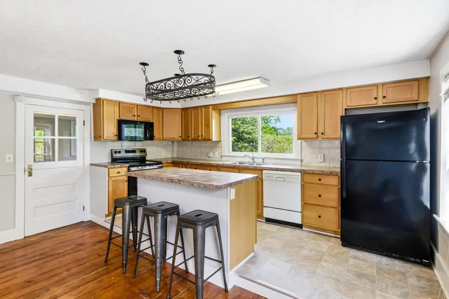 727 Main St S, Mount Crawford, VA 22841 - #3
