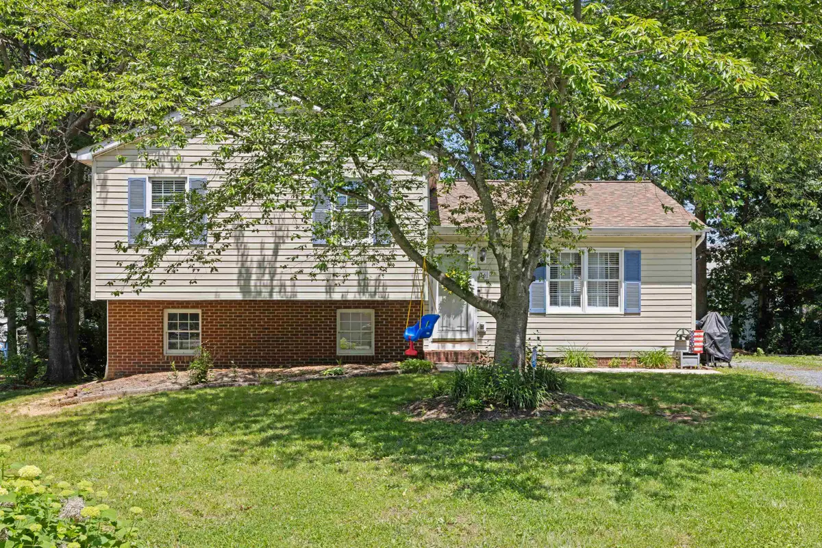16 Kingston Ct, Stuarts Draft, VA 24477 - #1