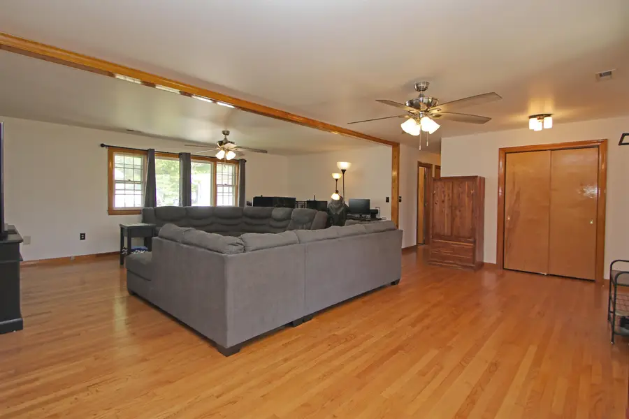 184 Orchard Dr, Timberville, VA 22853 - #3