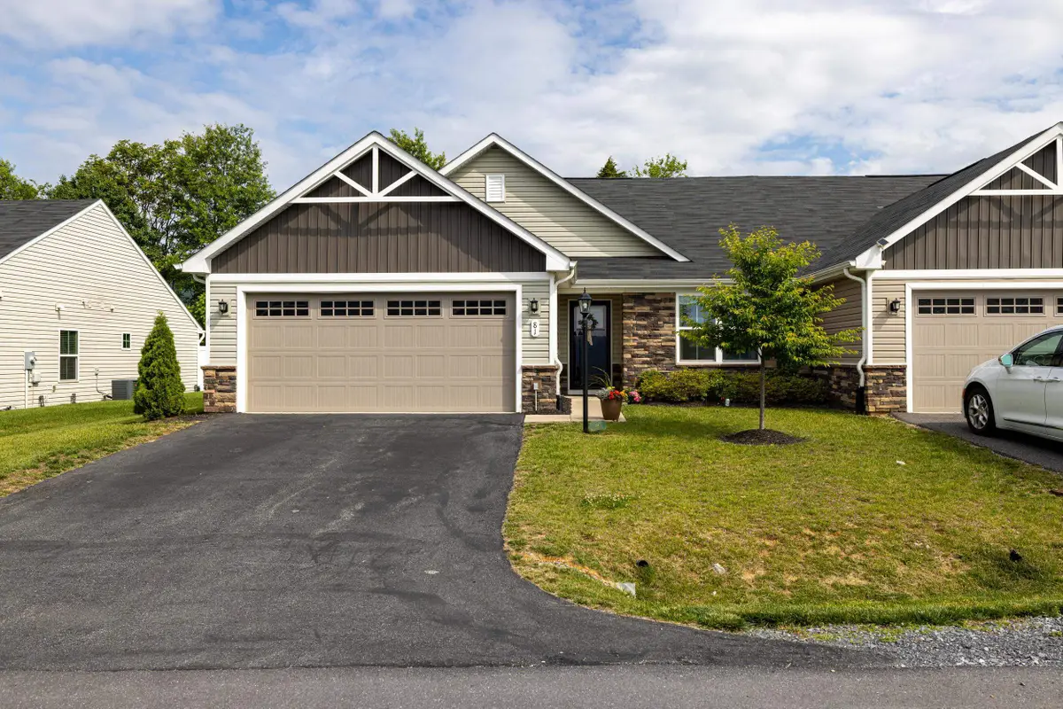 81 South Peak Dr, McGaheysville, VA 22840 - #1
