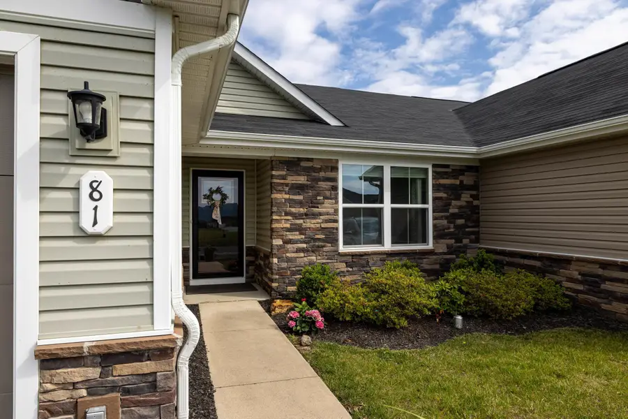 81 South Peak Dr, McGaheysville, VA 22840 - #2