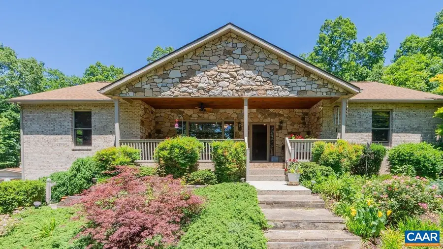 34 Look Up Ln, Waynesboro, VA 22980 - #2