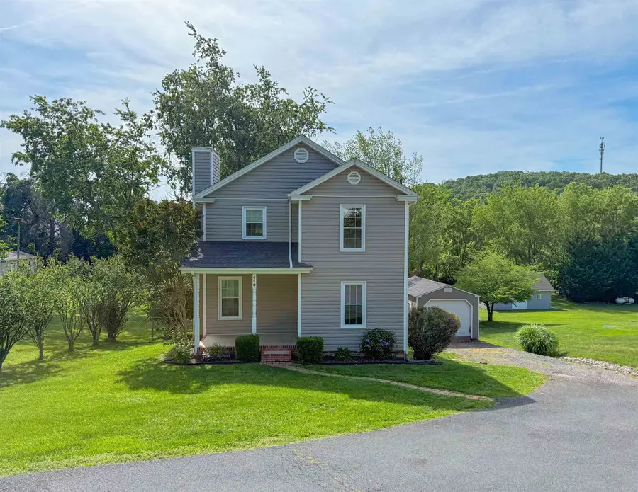 110 Montgomery Rd, Staunton, VA 24401 - #2