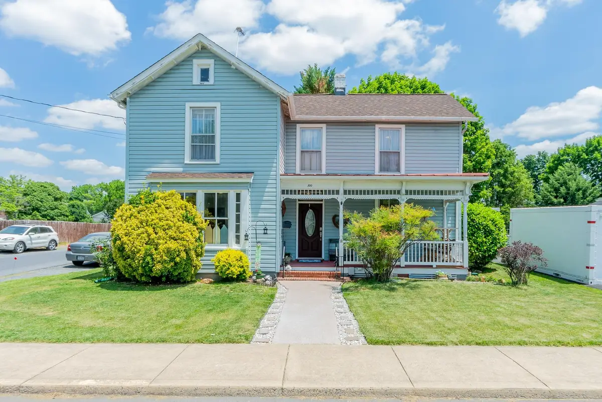 300 Broad St, Bridgewater, VA 22812 - #1
