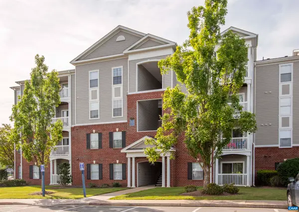 122 Yellowstone Dr, Charlottesville, VA 22903